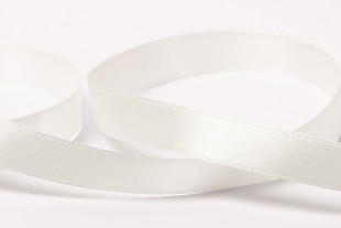 Лента атласная 12 мм ( 1/2 ") "Gamma" №042 молочный 33 метра